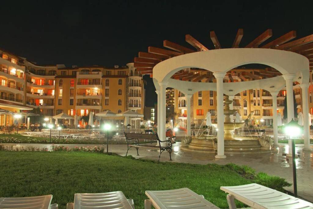 Royal Sun, 6 People, 600 M From The Sea Apartment Pantai Sunny Bagian luar foto